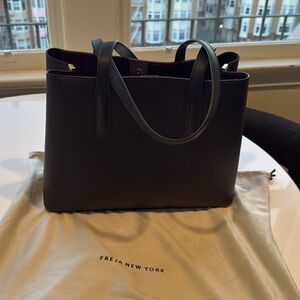 Freja Linnea Tote Black